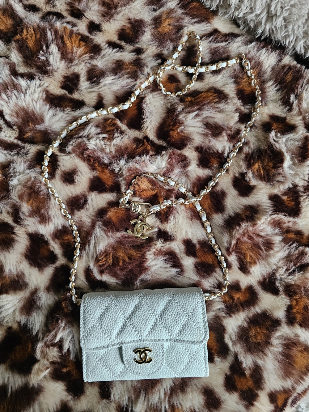 Chanel White Quilted Chain Crossbody Bag with Gold Hardware